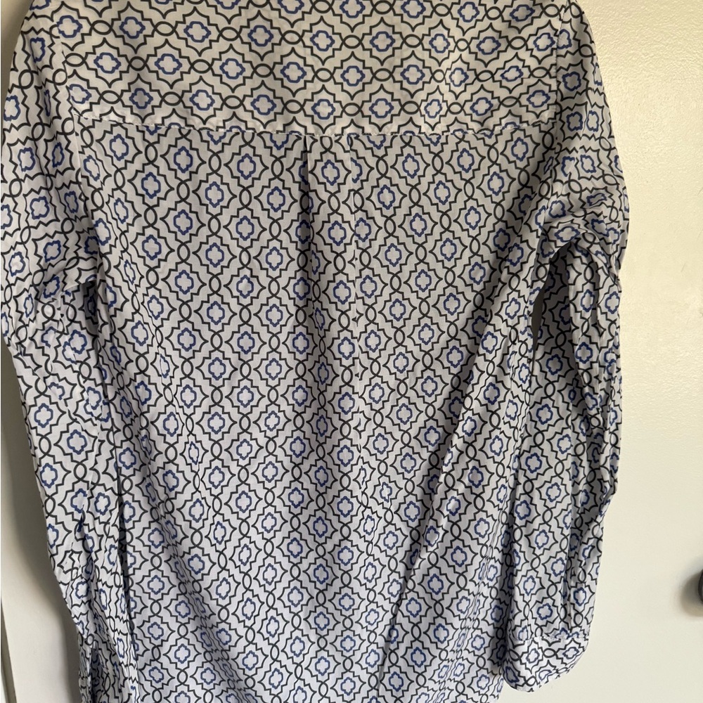 Express Navy And White Patterned Button-Down Shirt - image 4